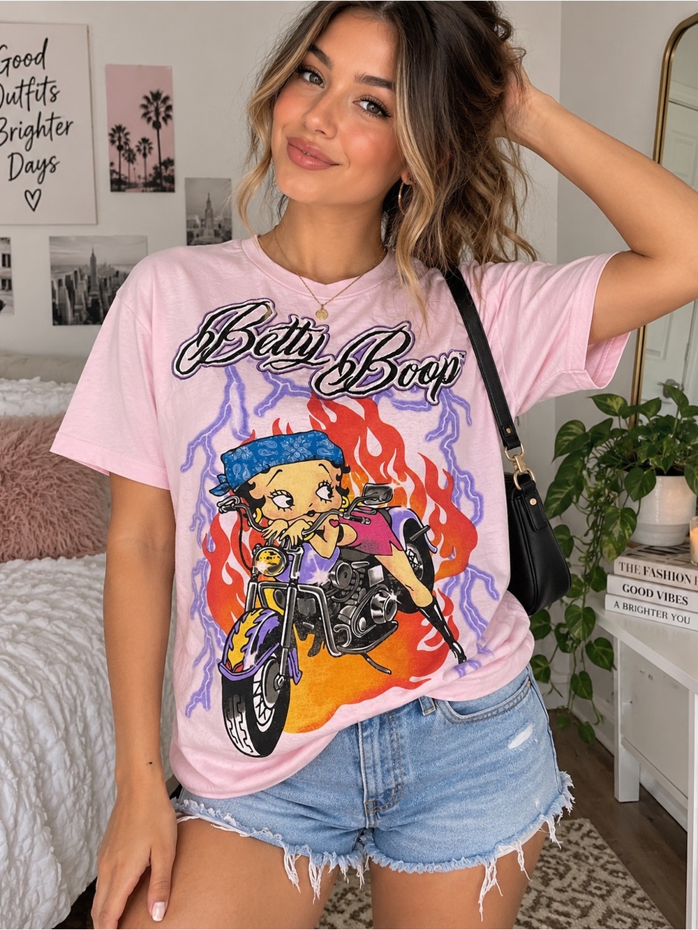 Betty Boop Motorcycle Graphic T-Shirt Women’s Medium Pink Y2K Biker Tee